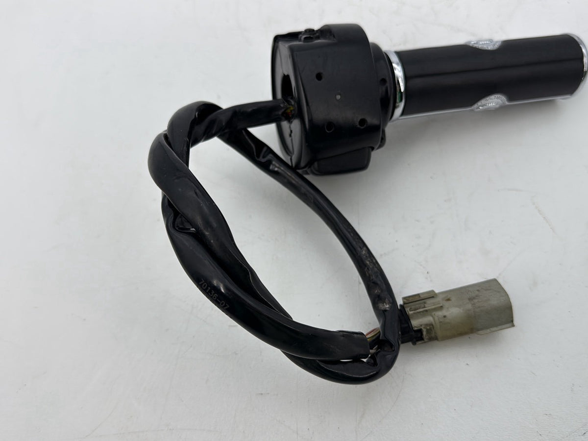 09 Harley Sportster XL1200C Custom Left Turn Signal Headlight Switches Controls