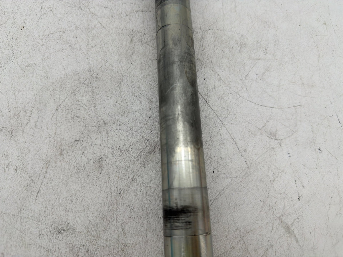 2002 Harley Electra Glide Touring FLHT OEM Front Wheel Axle Bolt Shaft