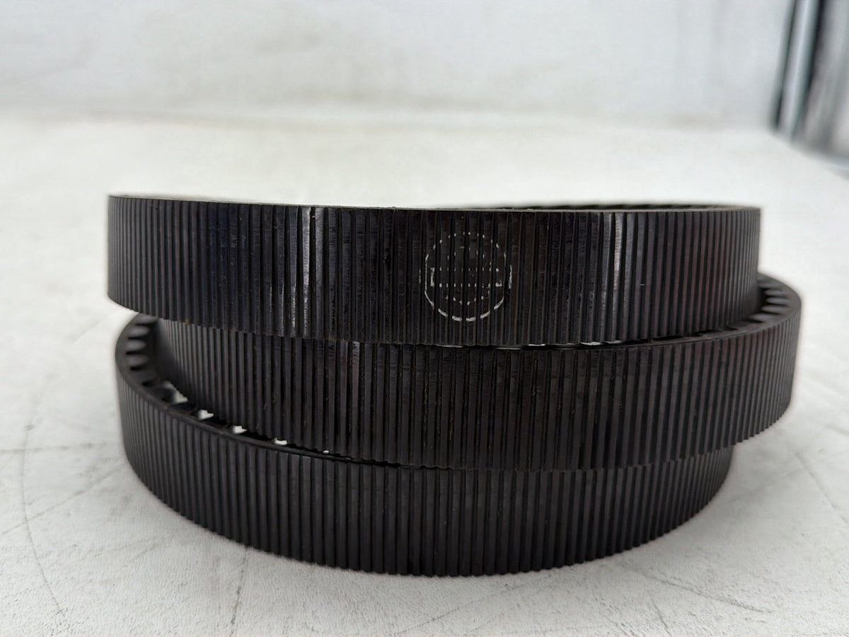 2005 Harley Softail Fat Boy FLSTF OEM Rear Drive Belt 40307-00 135T 1-1/8"