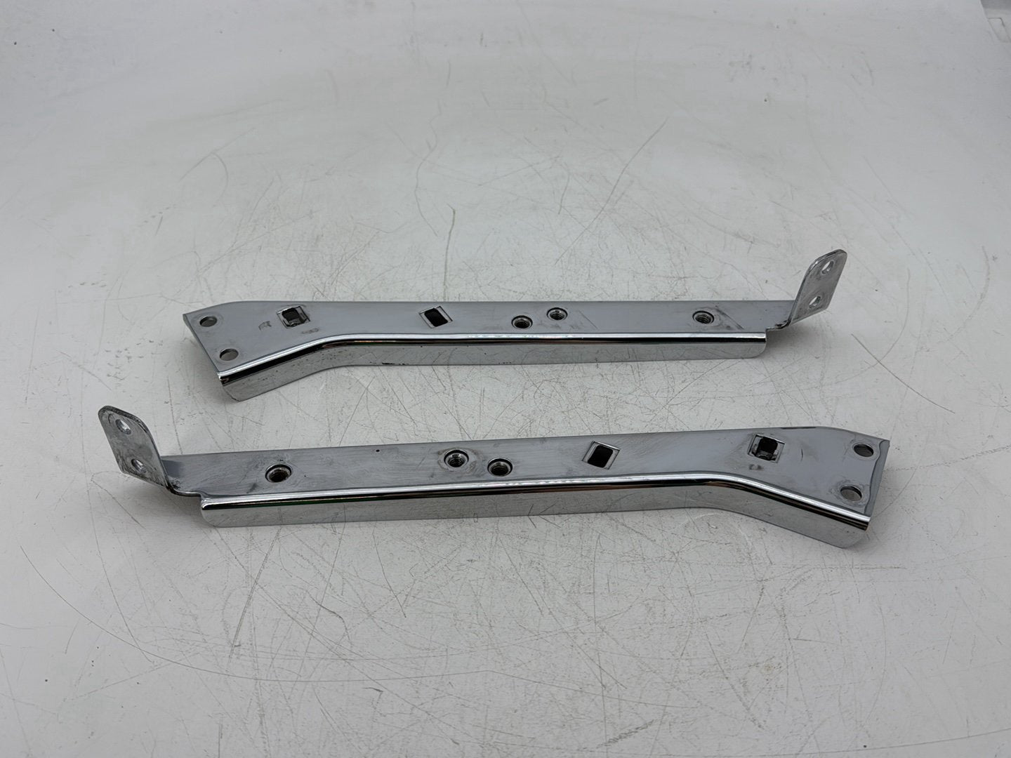 1995 Harley Touring FLHTCI Electra Glide Classic OEM Left Right Saddlebag Fender Struts Brackets