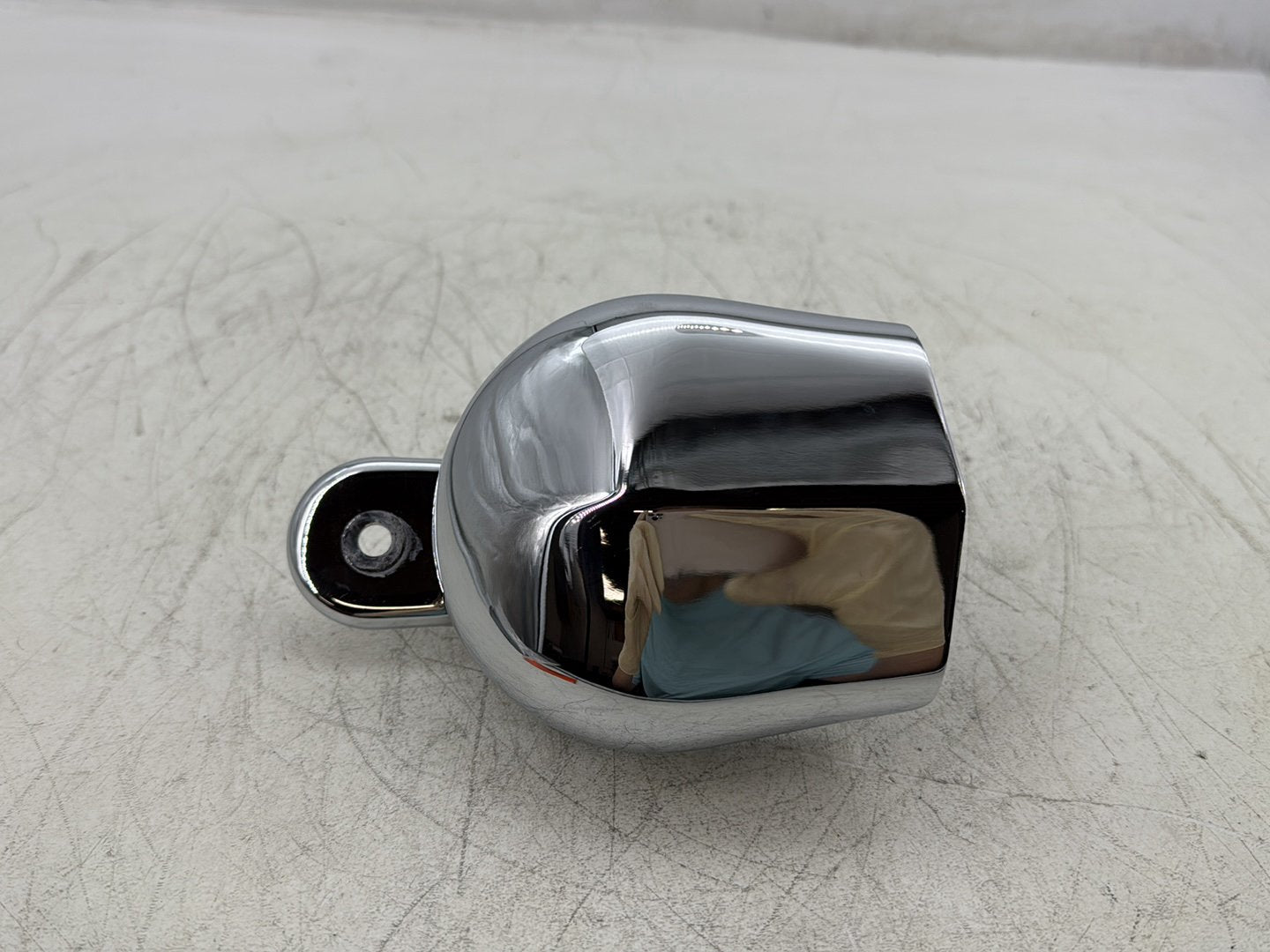 2007 Harley Touring Electra Glide Ultra OEM Horn Signal Klaxon Chrome Cover