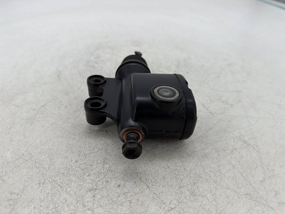 11 Harley Street Glide Touring FLHX-103 OEM Rear Brake Master Cylinder Reservoir