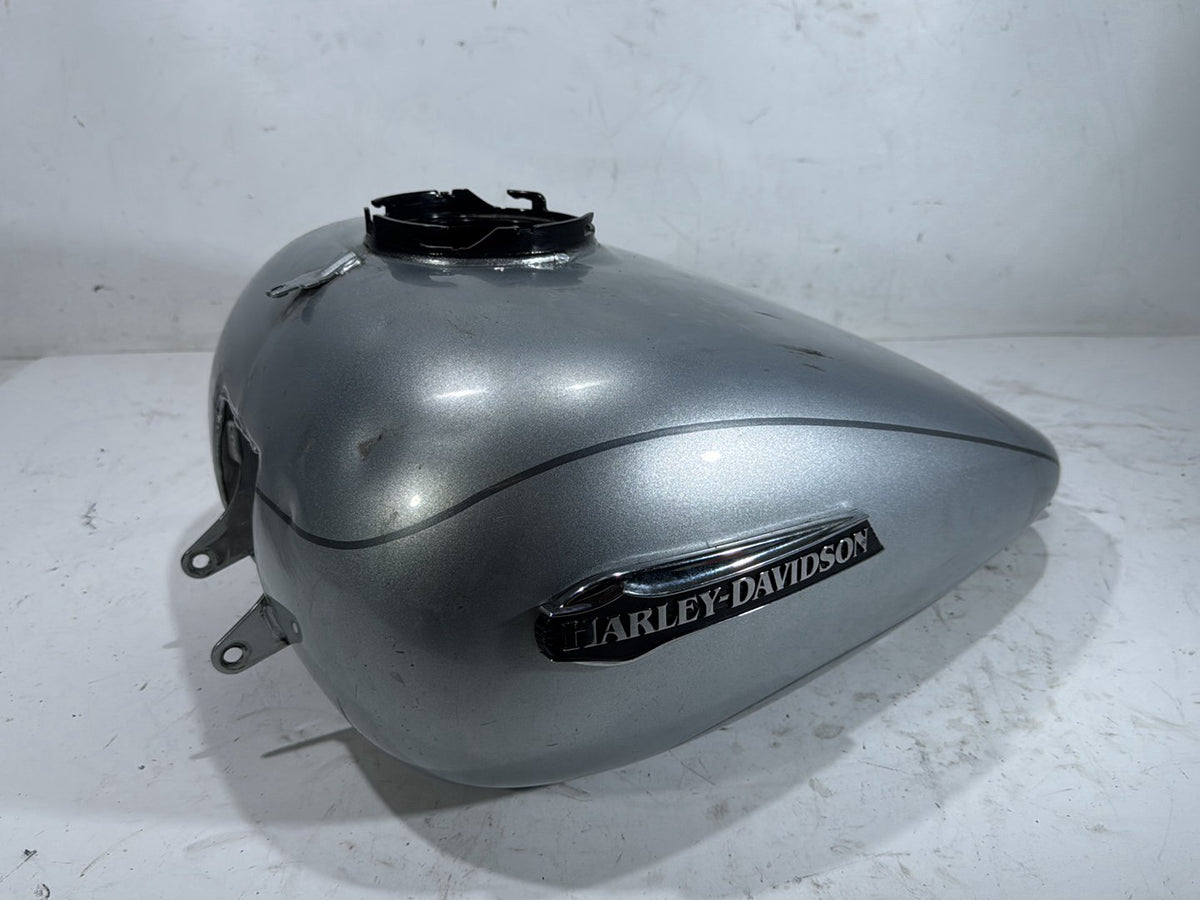 2015 Harley Electra Glide Touring OEM Fuel Gas Tank Gasoline Reservoir DENTED