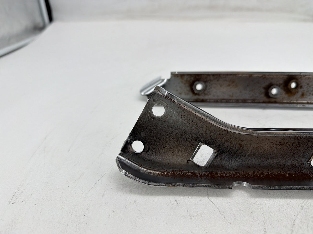 01 Harley Electra Glide Touring OEM Left Right Saddlebag Fender Struts Brackets