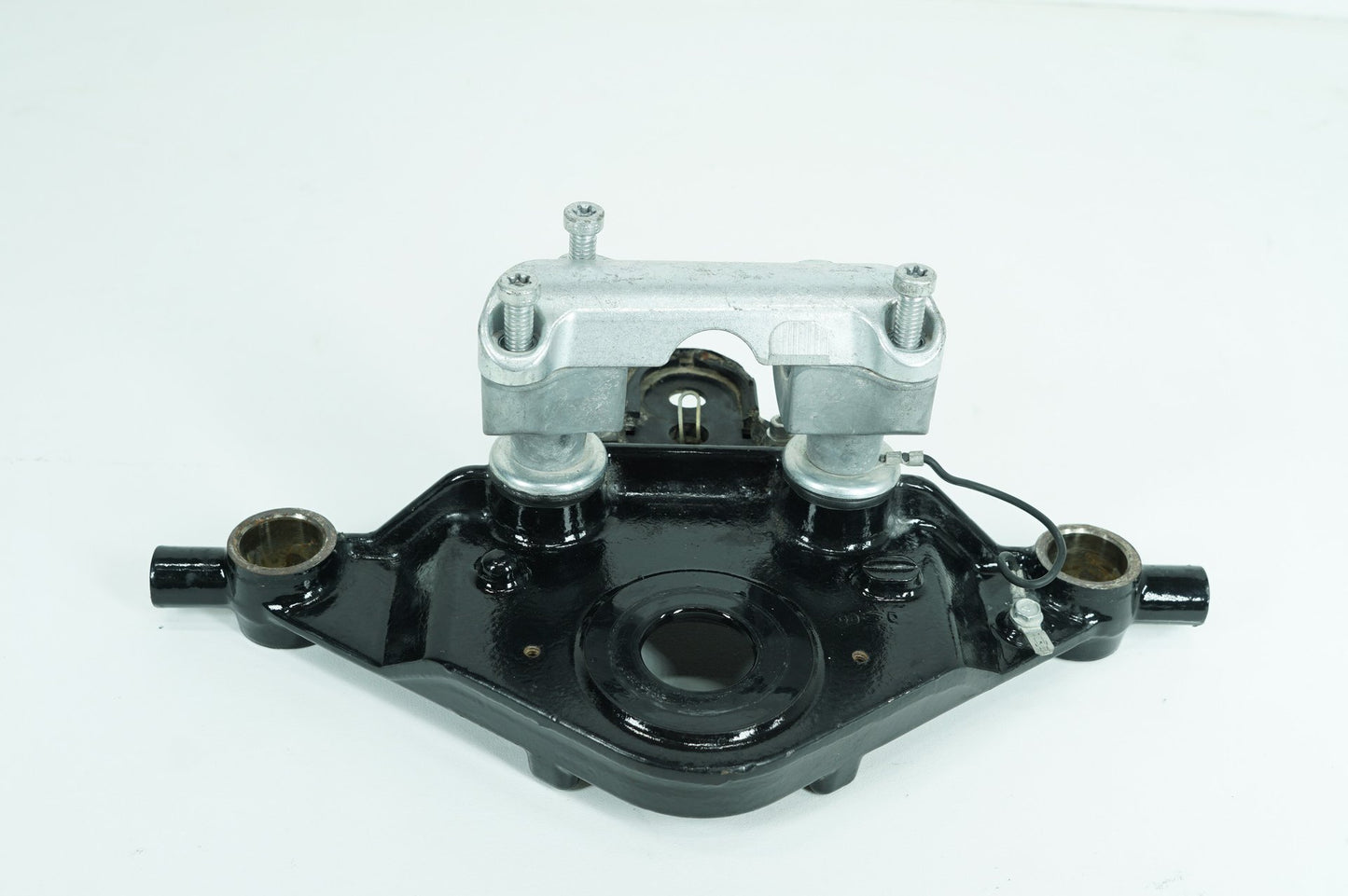 2012 - 2016 Harley-Davidson Touring Electra Ultra CVO Front Fork Upper Triple Tree Clamps 47526-09
