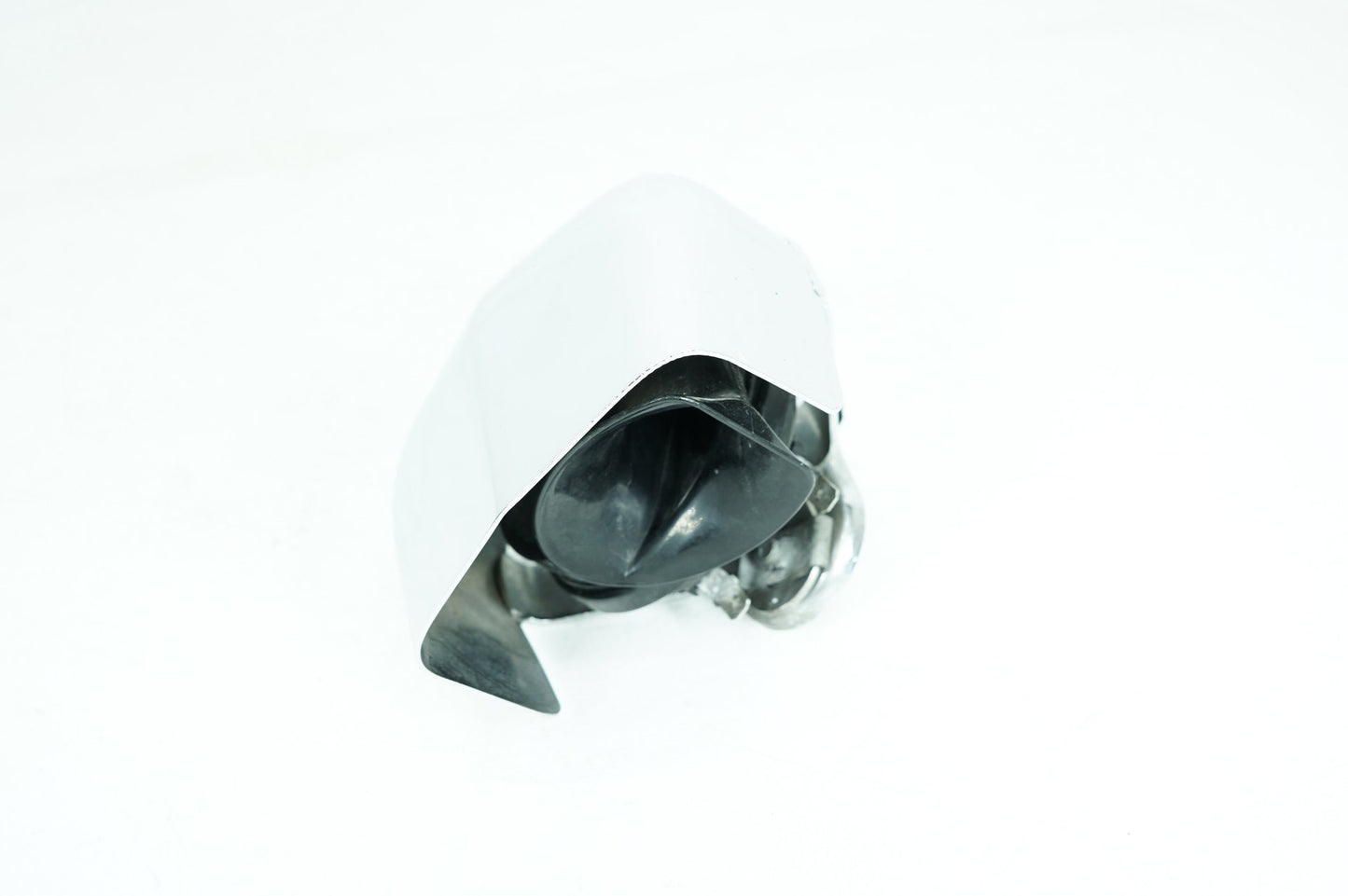 2007 - 2011 Harley-Davidson Touring Street Glide Horn Signal Klaxon Chrome Cover 69012-93A