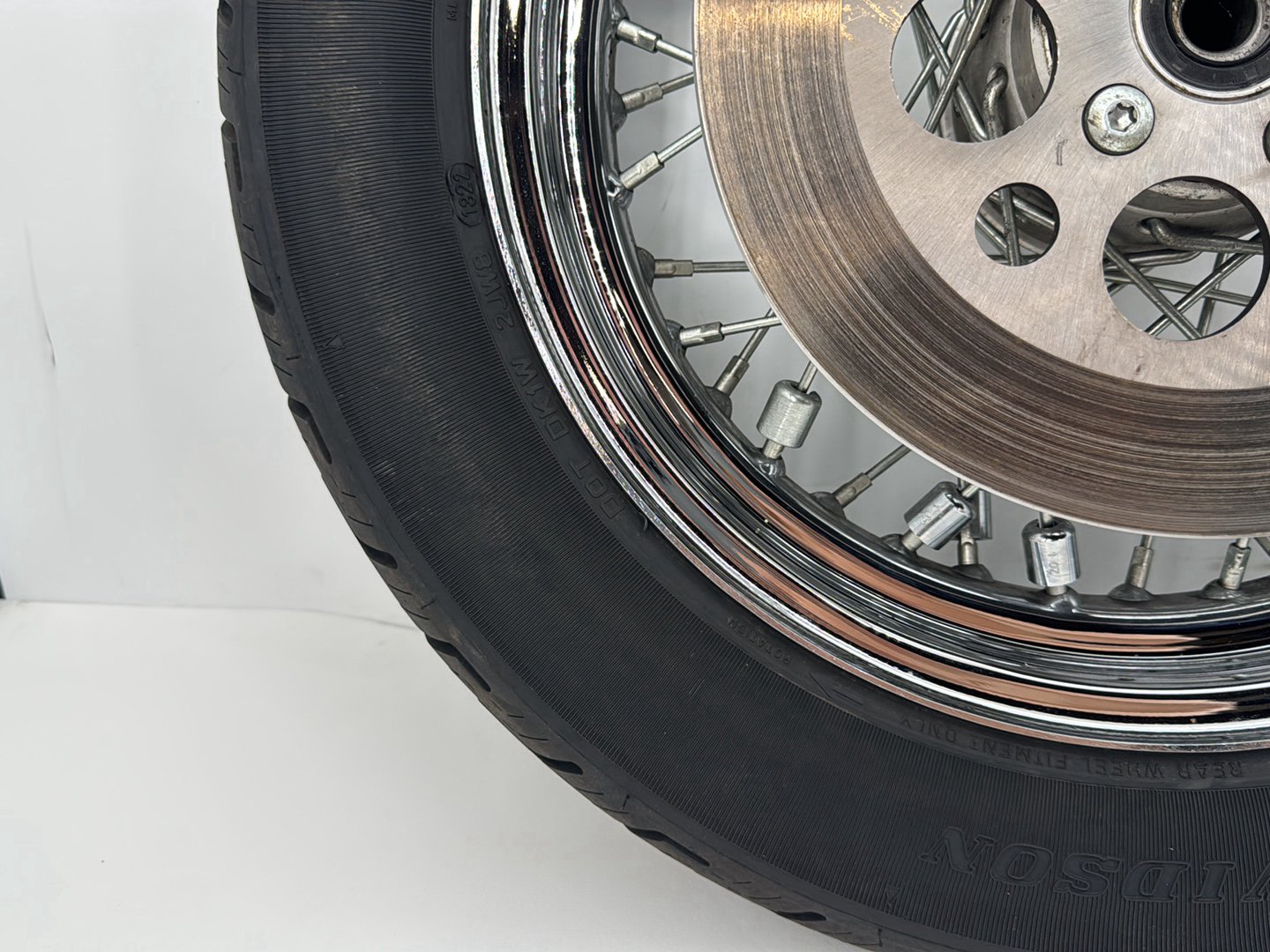 1999 - 2006 Harley-Davidson Dyna Wide Glide Rear Wheel Rim Tire Spoked 40975-86C