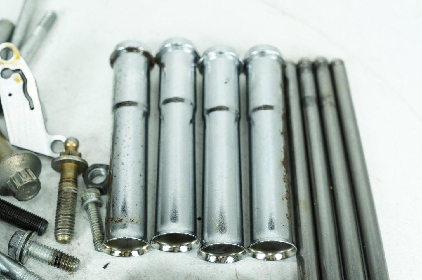2007 - 2016 Harley-Davidson Touring Street Glide Twin Cam Engine Hardware Bolt Pushrods 17922-99
