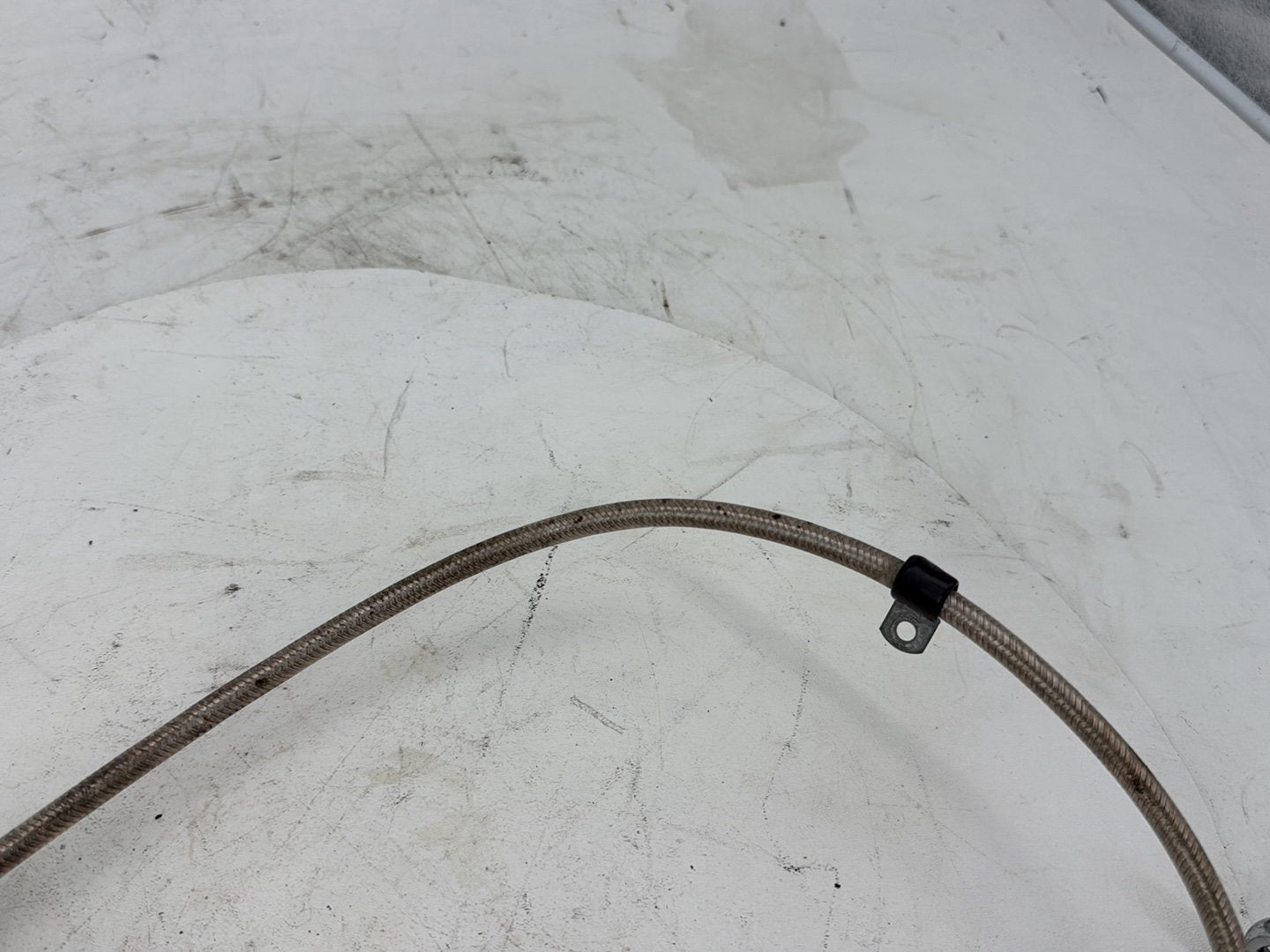 2006 Harley Dyna Super Glide Custom FXDCI OEM Front Brake Hose Line Pipe