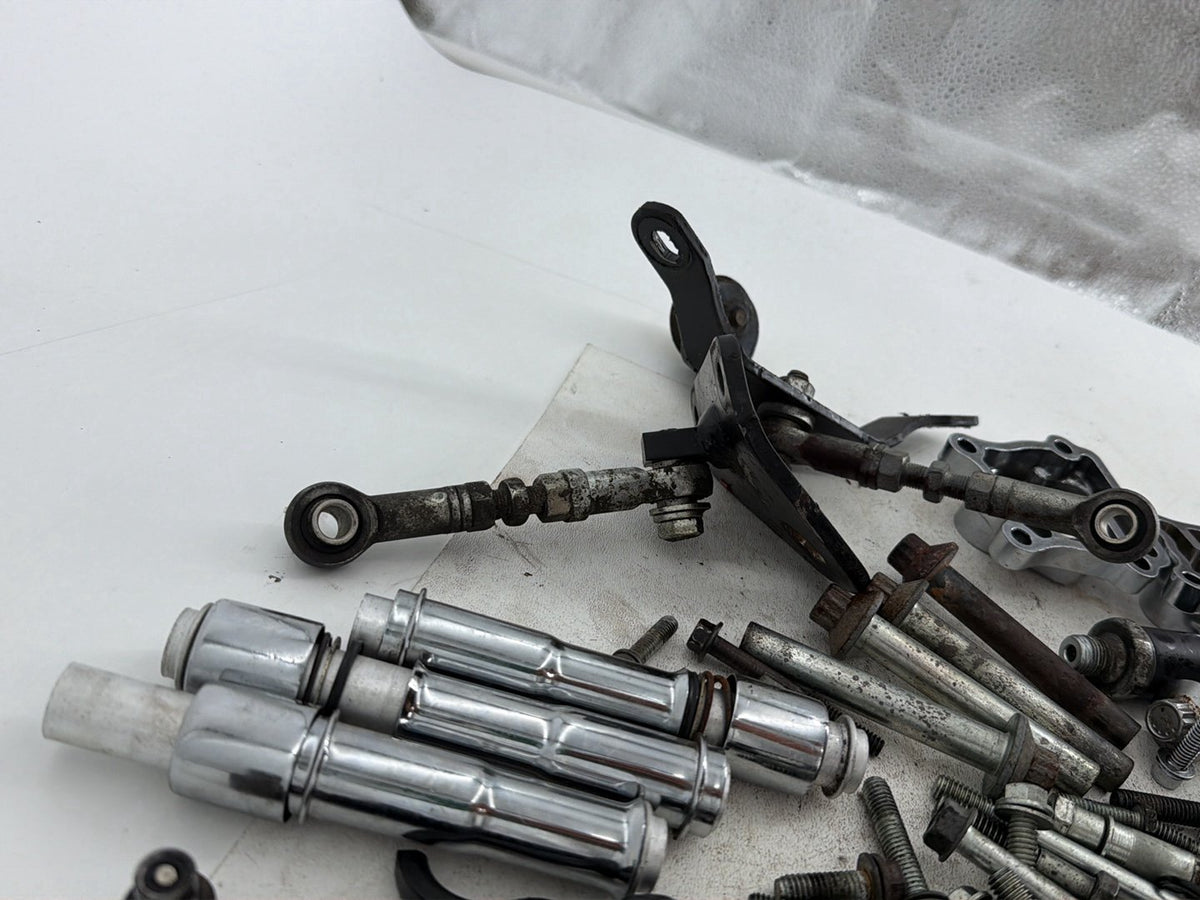 2006 Harley Touring Electra Glide Classic Twin Cam Engine Hardware Bolt Pushrods