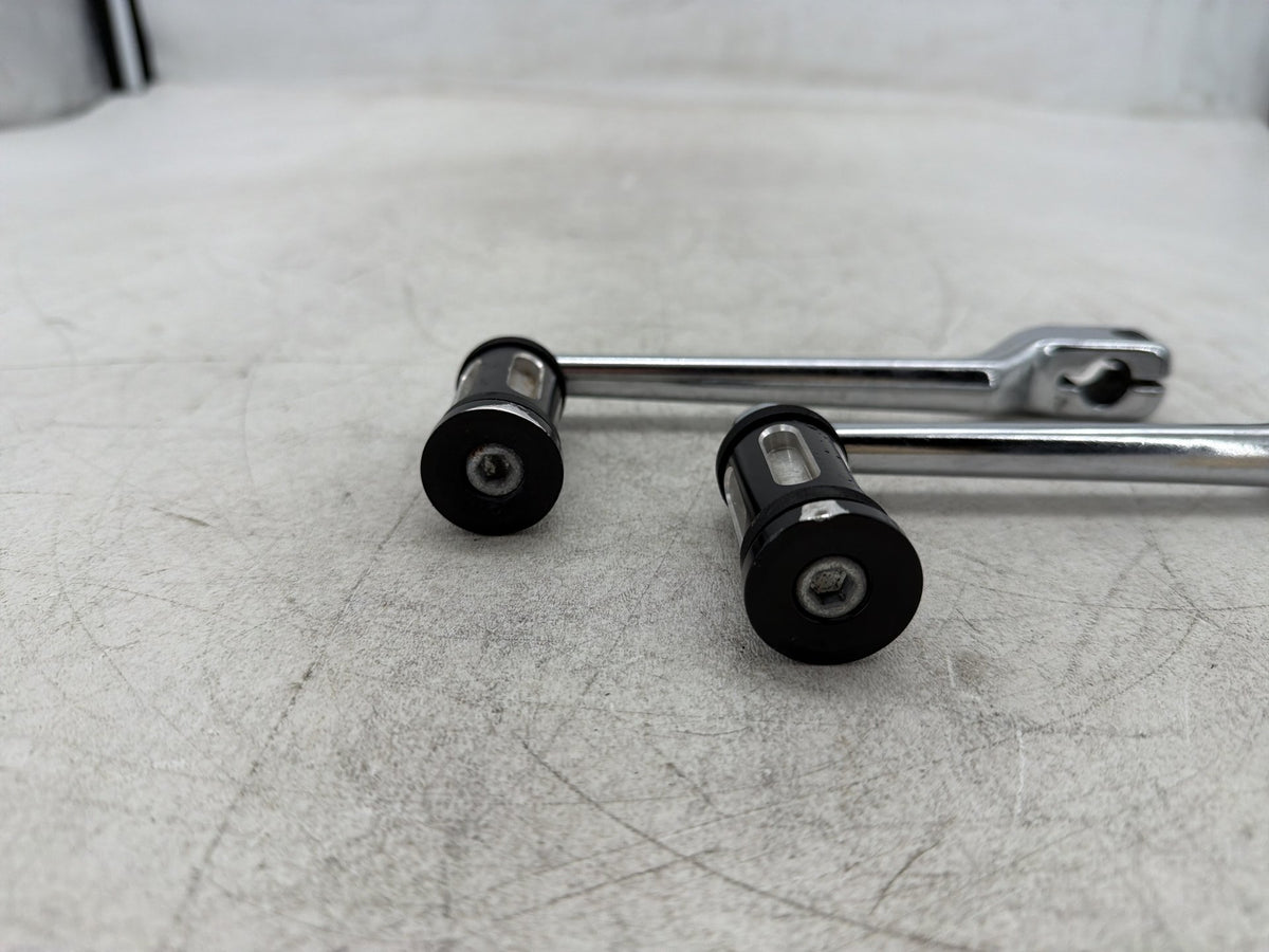 2011 Harley Electra Glide Touring Ultra OEM Gear Shifter Lever Pedal Pedals