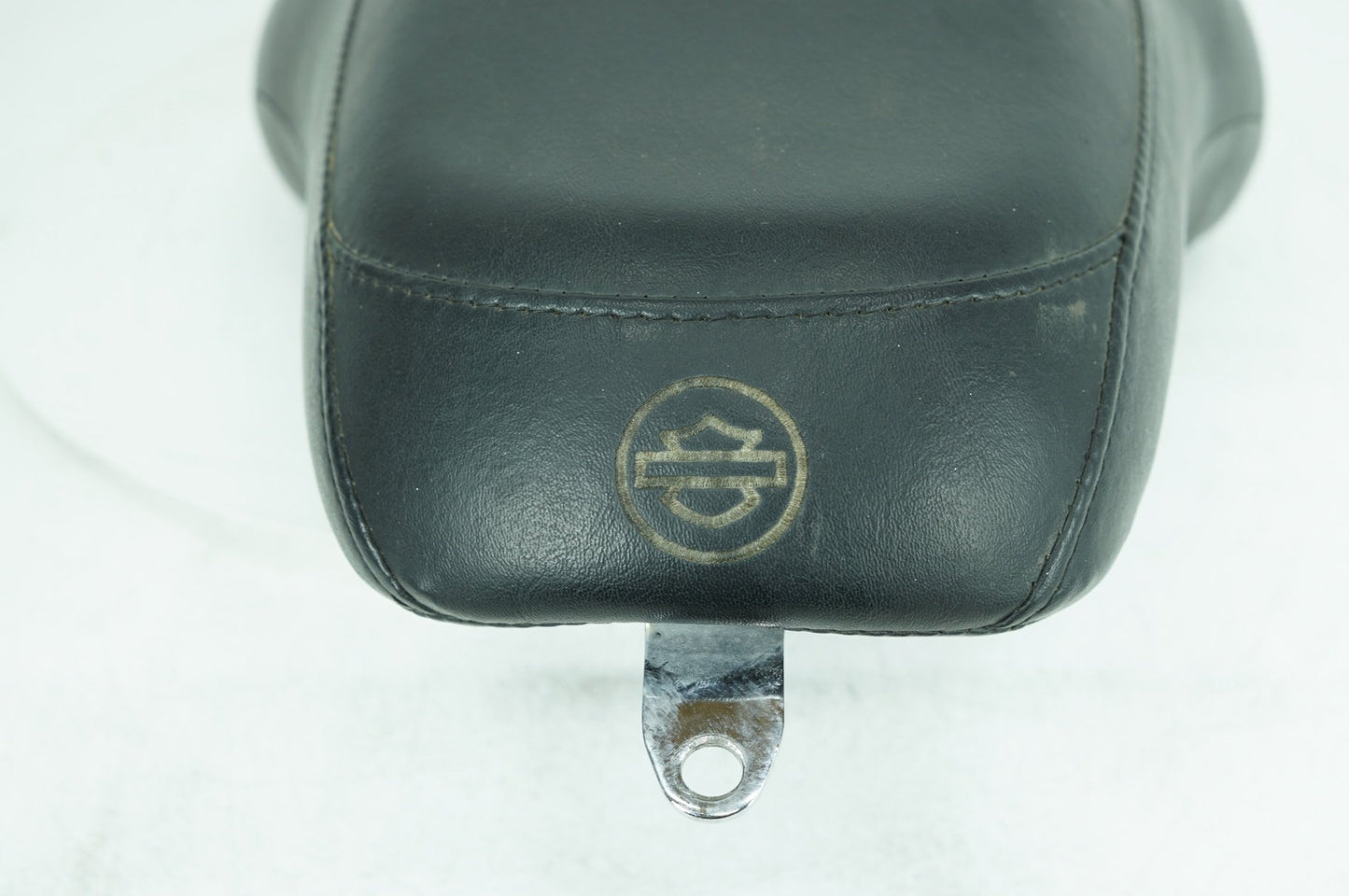 1999 - 2006 Harley-Davidson Dyna Low Rider Passenger Rider Driver Seat Saddle 53078-04