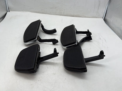 2006 Harley Touring FLHTCI Electra Glide Classic OEM Left Right Driver & Pass Floorboard Foot Rest