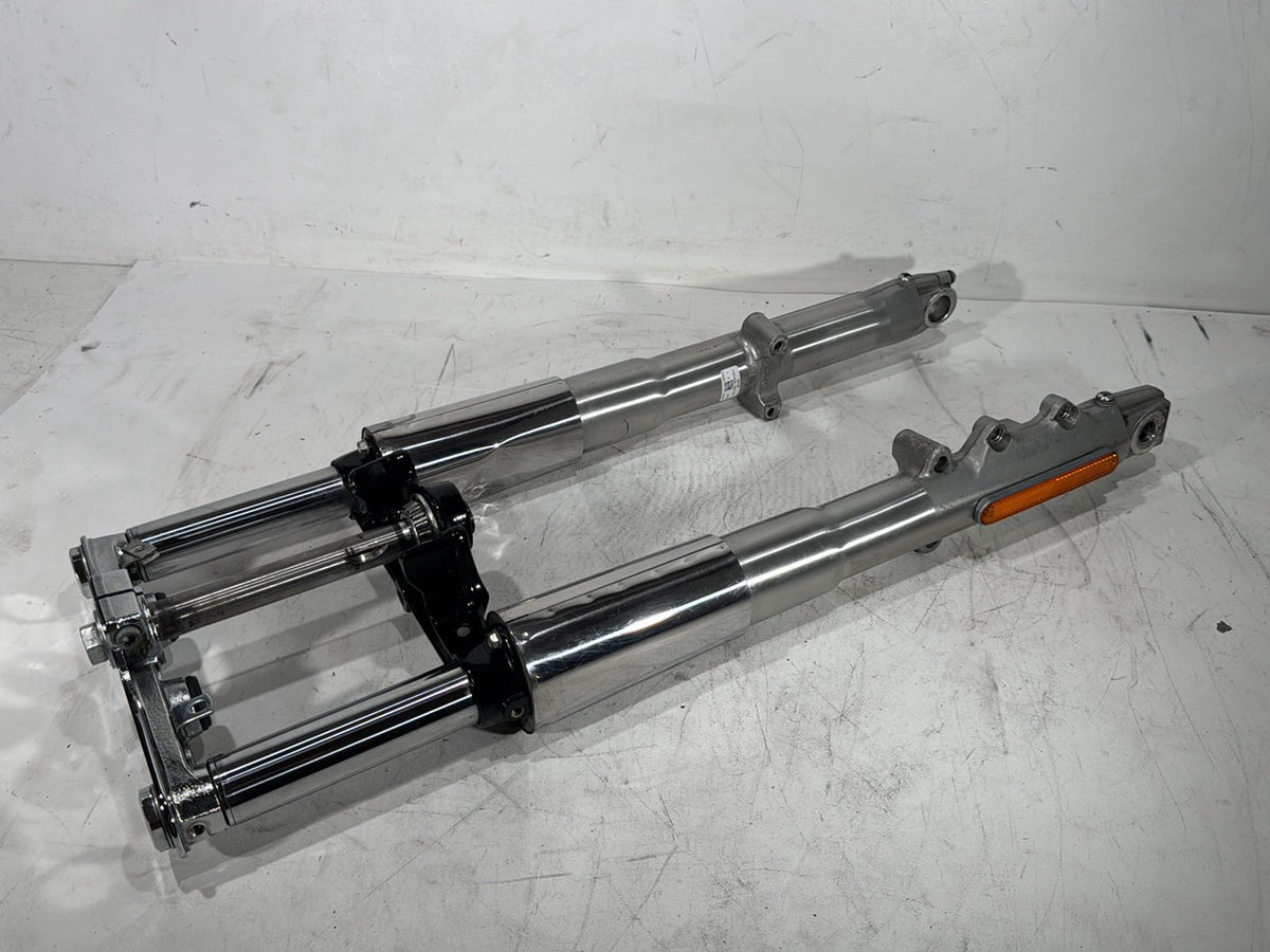 2013 Harley Heritage Softail Classic FLSTC OEM Front Triple Tree Set & LH RH Fork Legs Sliders