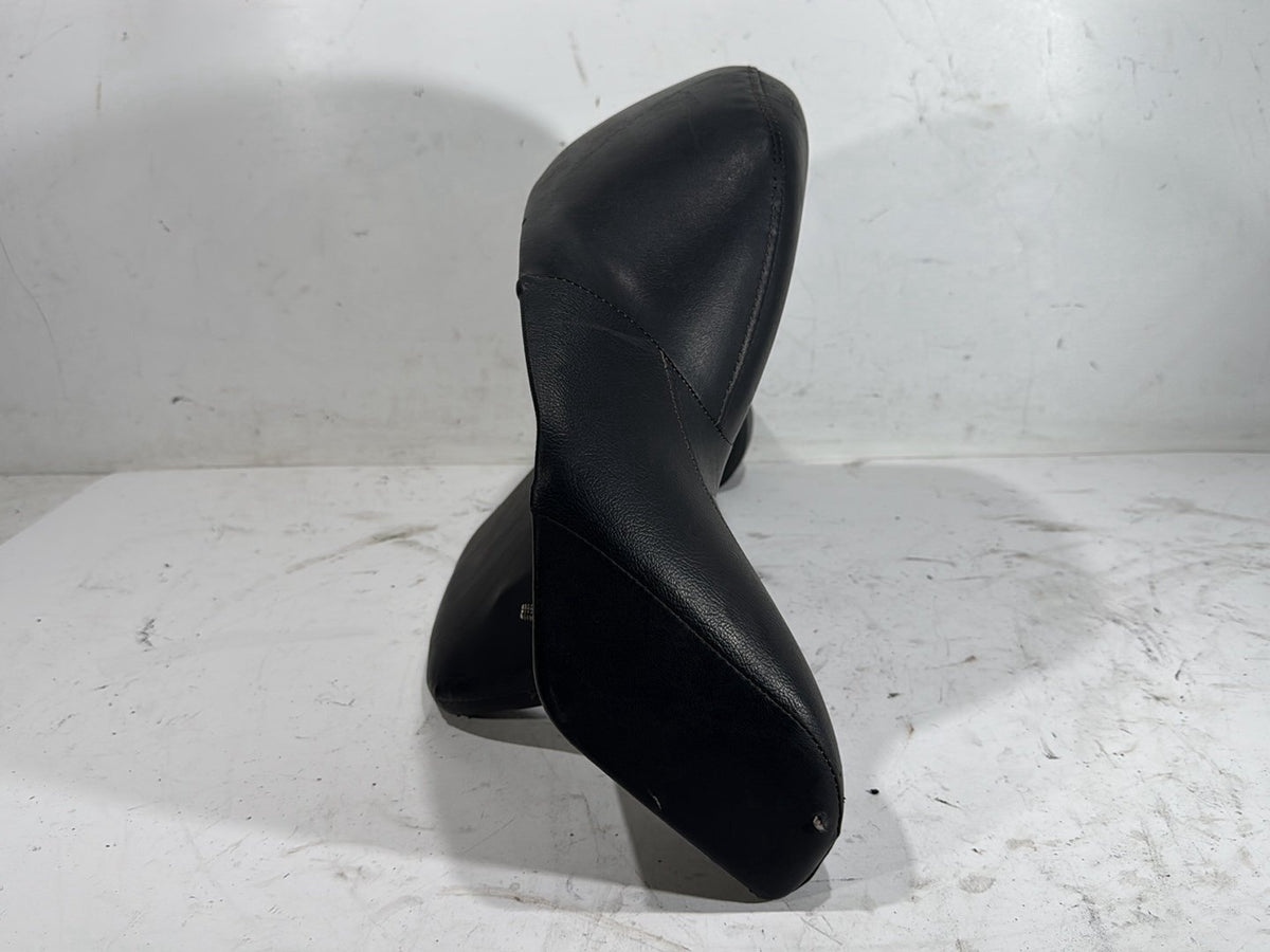 2015 Harley Electra Glide Ultra Low OEM Rear Passenger Backrest Cushion Pad