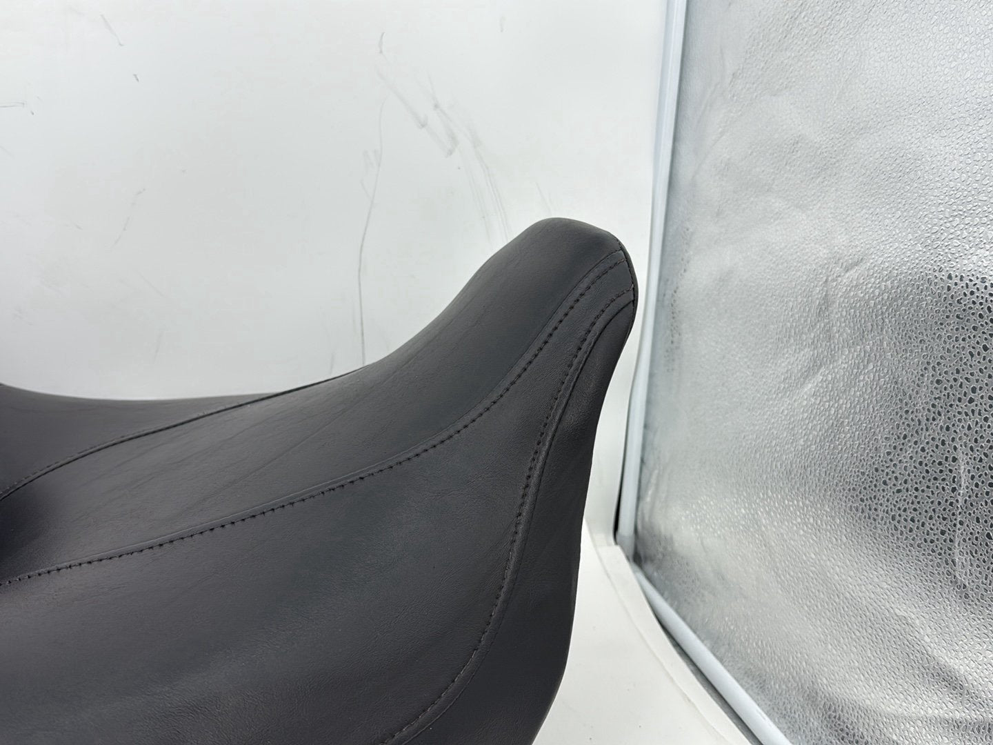 2008 Harley Touring FLHTCU Electra Glide Ultra OEM Passenger Rider Driver Seat Saddle