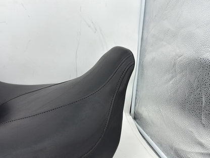 2008 Harley Touring FLHTCU Electra Glide Ultra OEM Passenger Rider Driver Seat Saddle