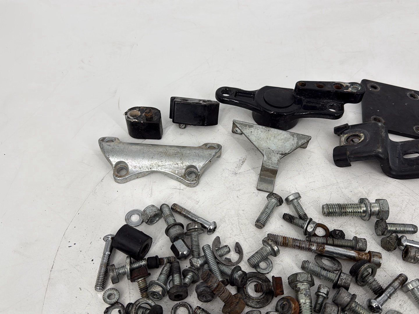 2008 - 2016 Harley-Davidson Touring Street Glide Hardware Bolts Nuts & Brackets 47460-09BHP , 47460-09