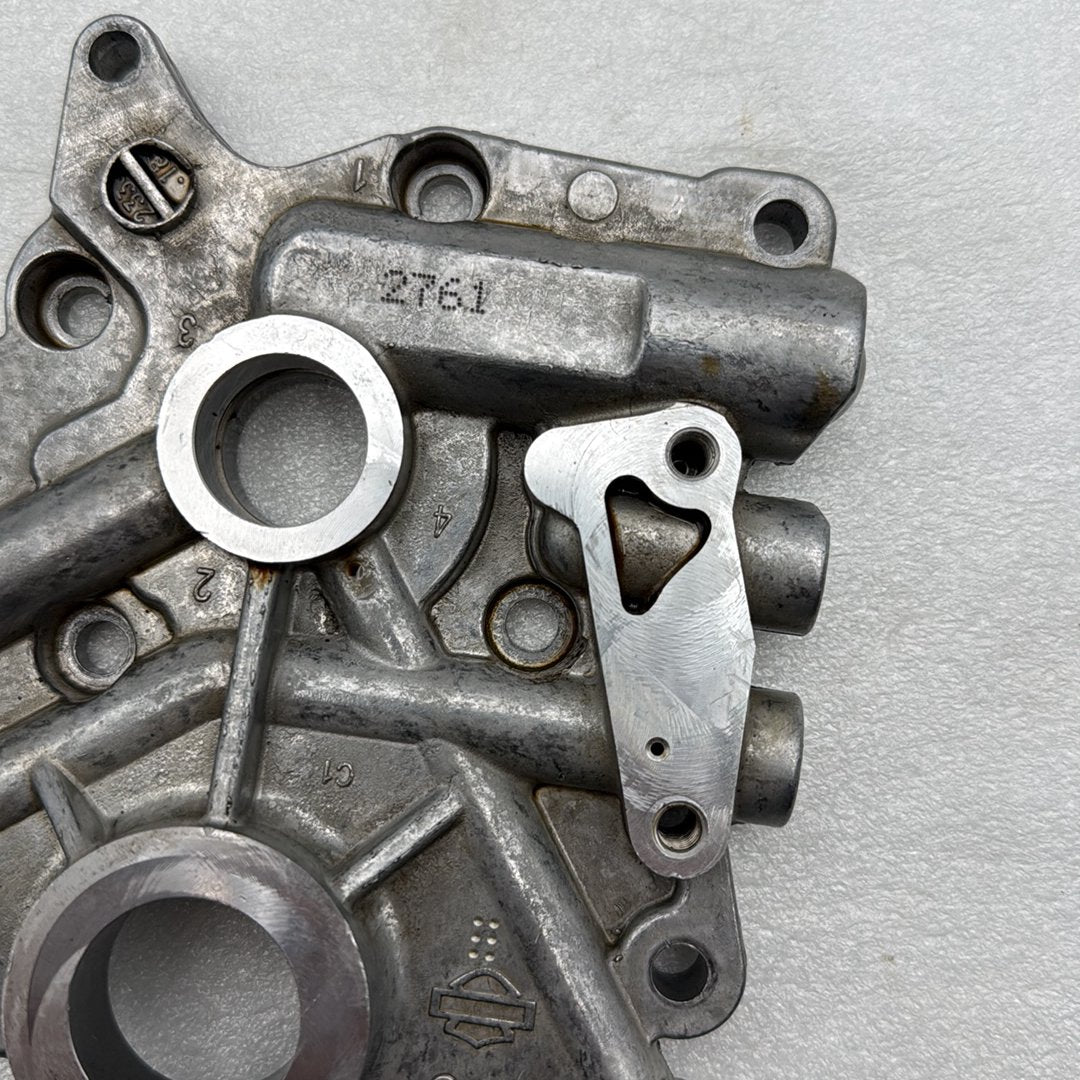 22432 2019 Harley-Davidson Softail Fat Bob 114 Engine Motor Cam Support Camshaft Plate 25400131
