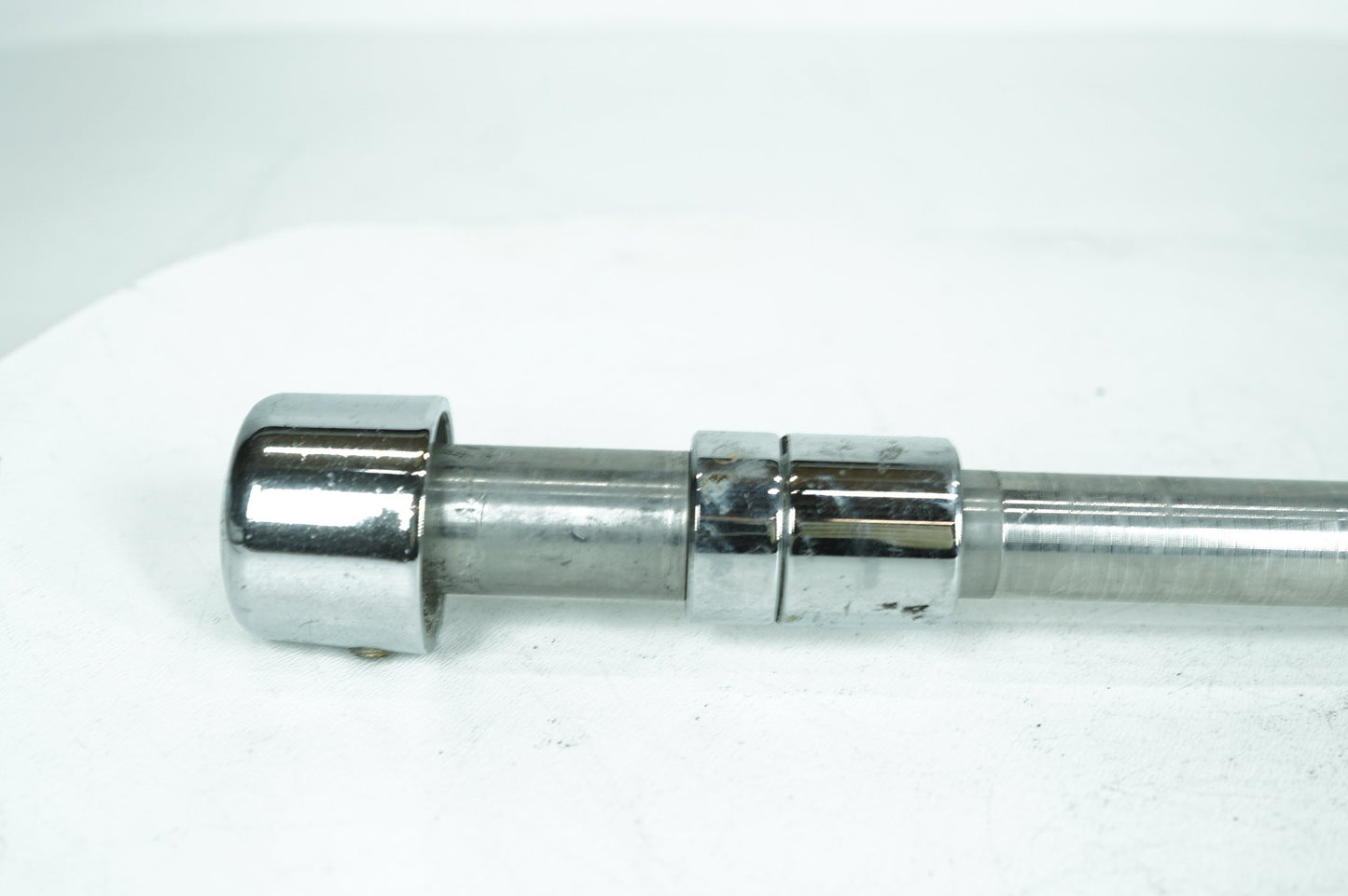 1999 - 2006 Harley-Davidson Softail Fat Boy Front Wheel Axle Bolt Shaft 41584-86A