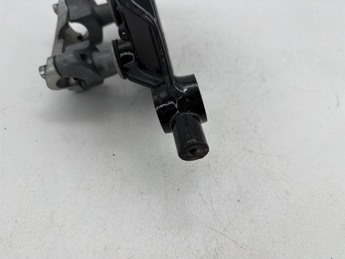 2011 Harley Electra Glide Touring Ultra OEM Front Fork Upper Triple Tree Clamps