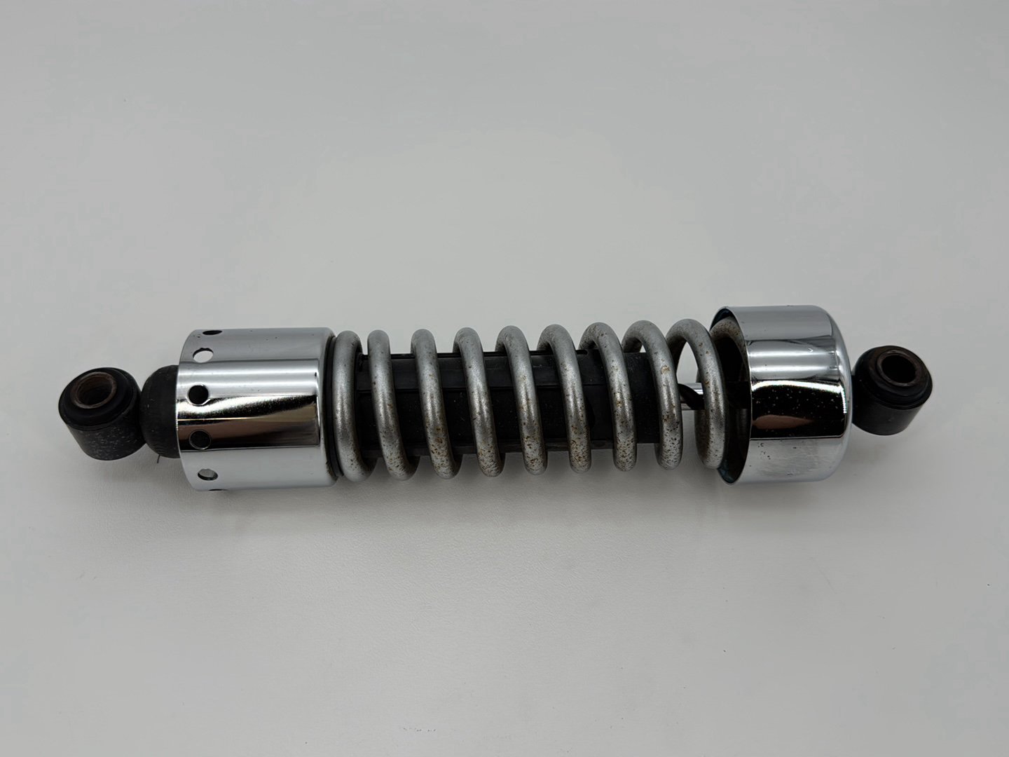2006 - 2017 Harley-Davidson Dyna Street Bob Rear 1 Shock Absorber 54615-01