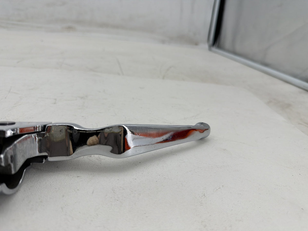 2003 Harley Electra Glide Touring OEM Front Right Brake Lever Master Cylinder