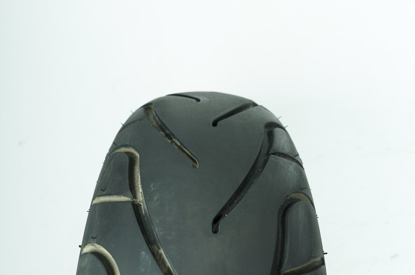 2007 - 2012 Harley-Davidson Touring Street Glide Rear Wheel Rim Tire 180/65B16 81H, Michelin, Airstrike