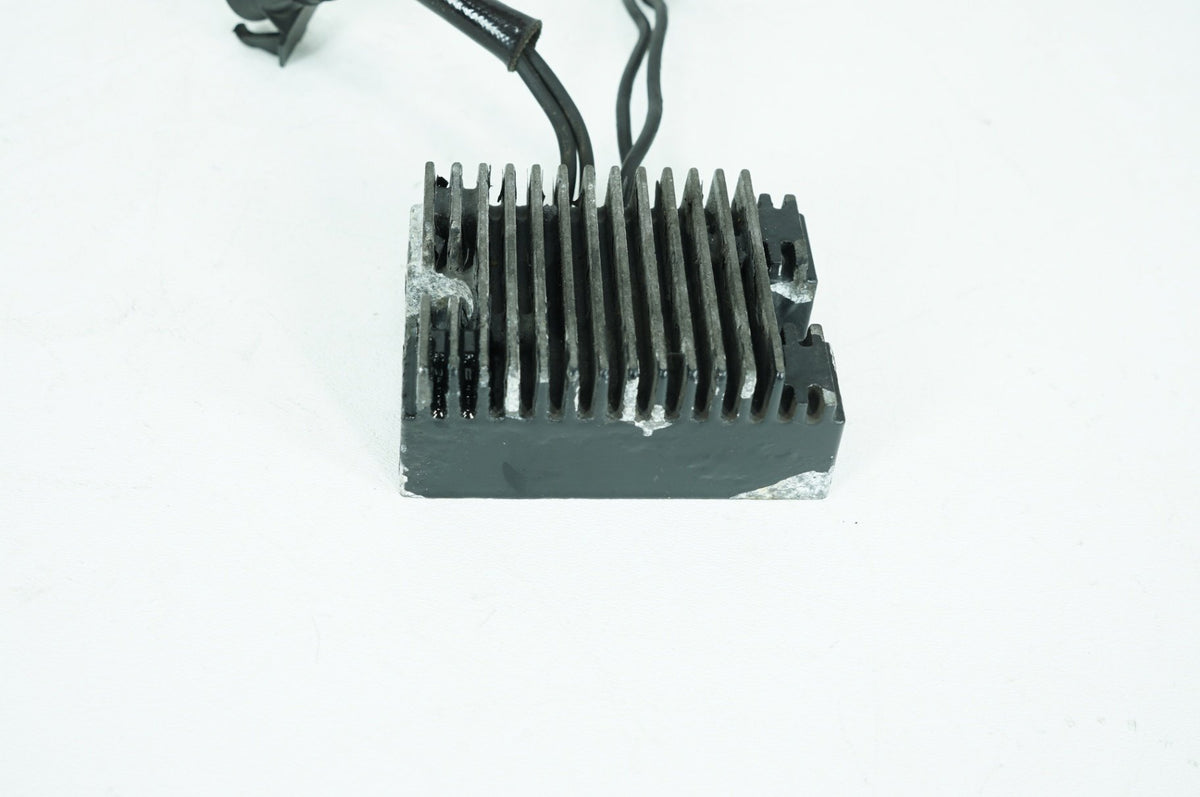 2007 Harley Sportster XL883 OEM Voltage Regulator Rectifier