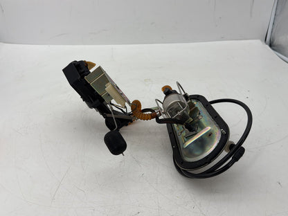 2005 Harley Touring FLHRCI Road King Classic OEM Gas Gasoline Fuel Petrol Pump Sending