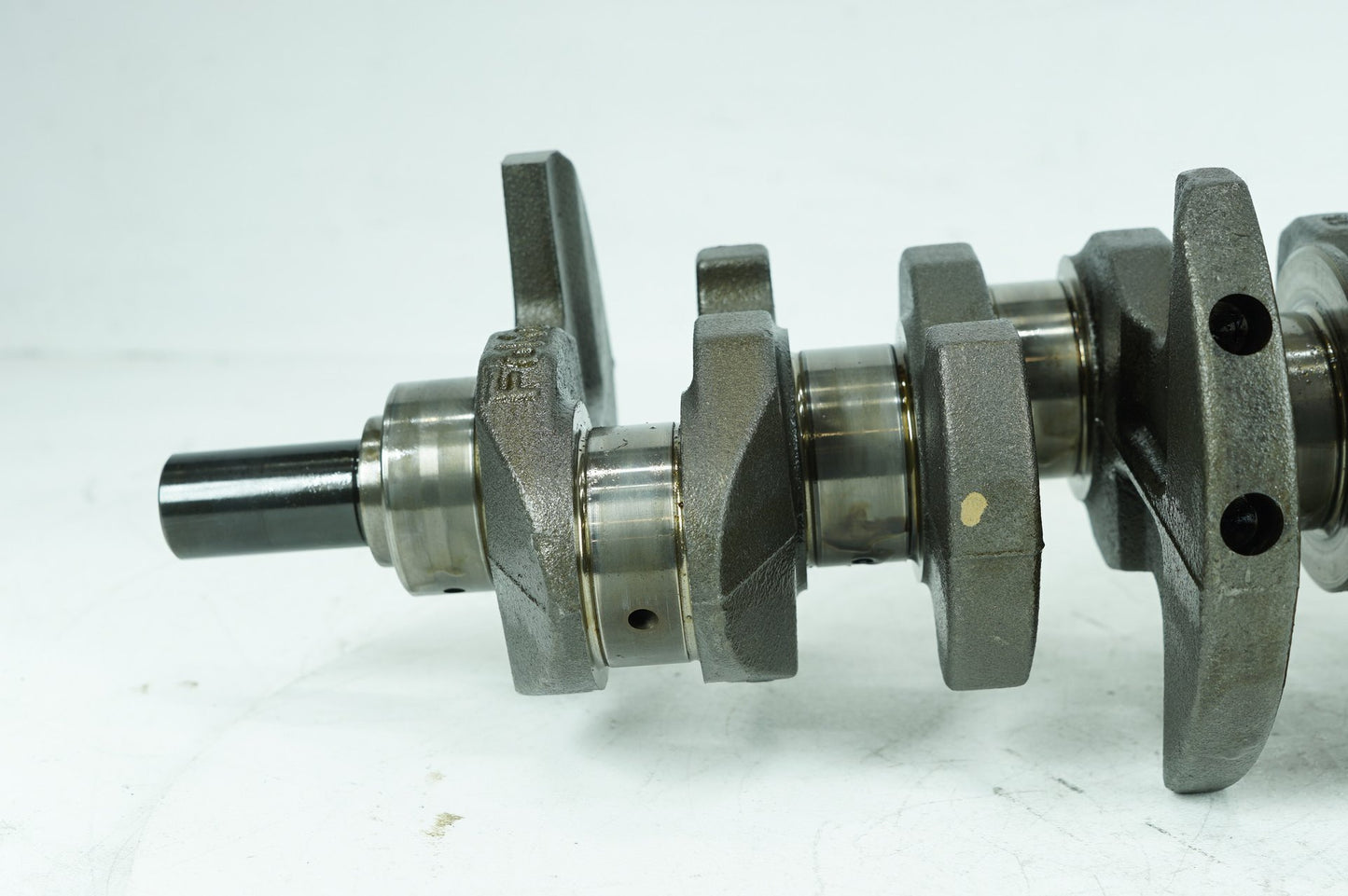 2013 - 2015 Jaguar XF  Crankshaft