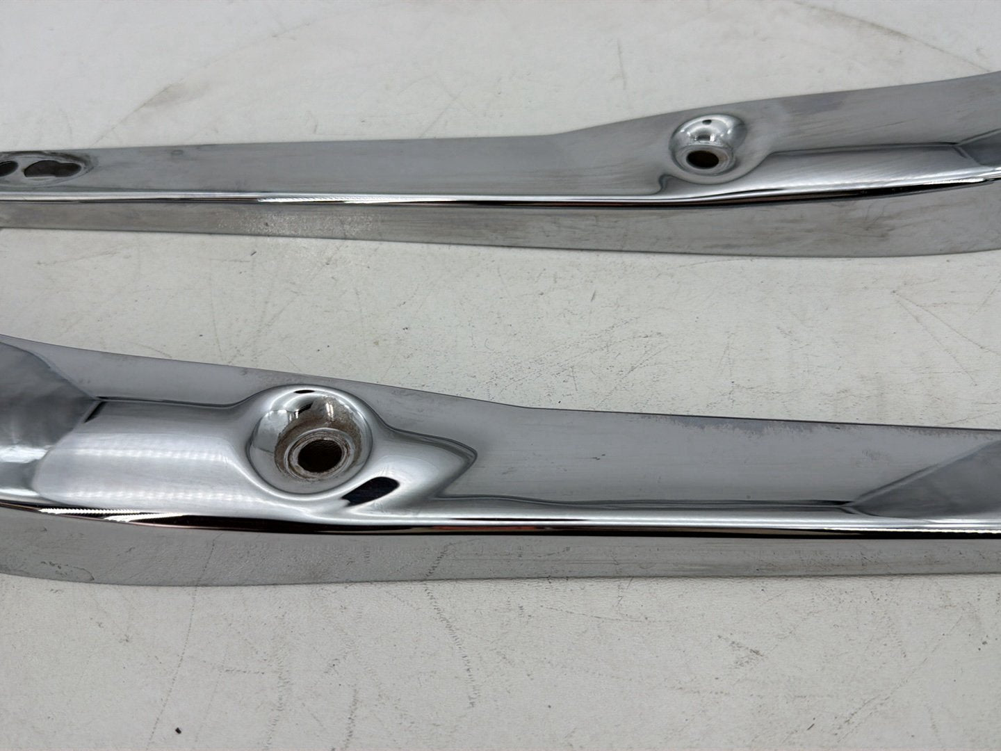 2007 - 2017 Harley-Davidson Dyna Super Glide Custom Left Right Saddlebag Fender Struts Brackets 59138-06