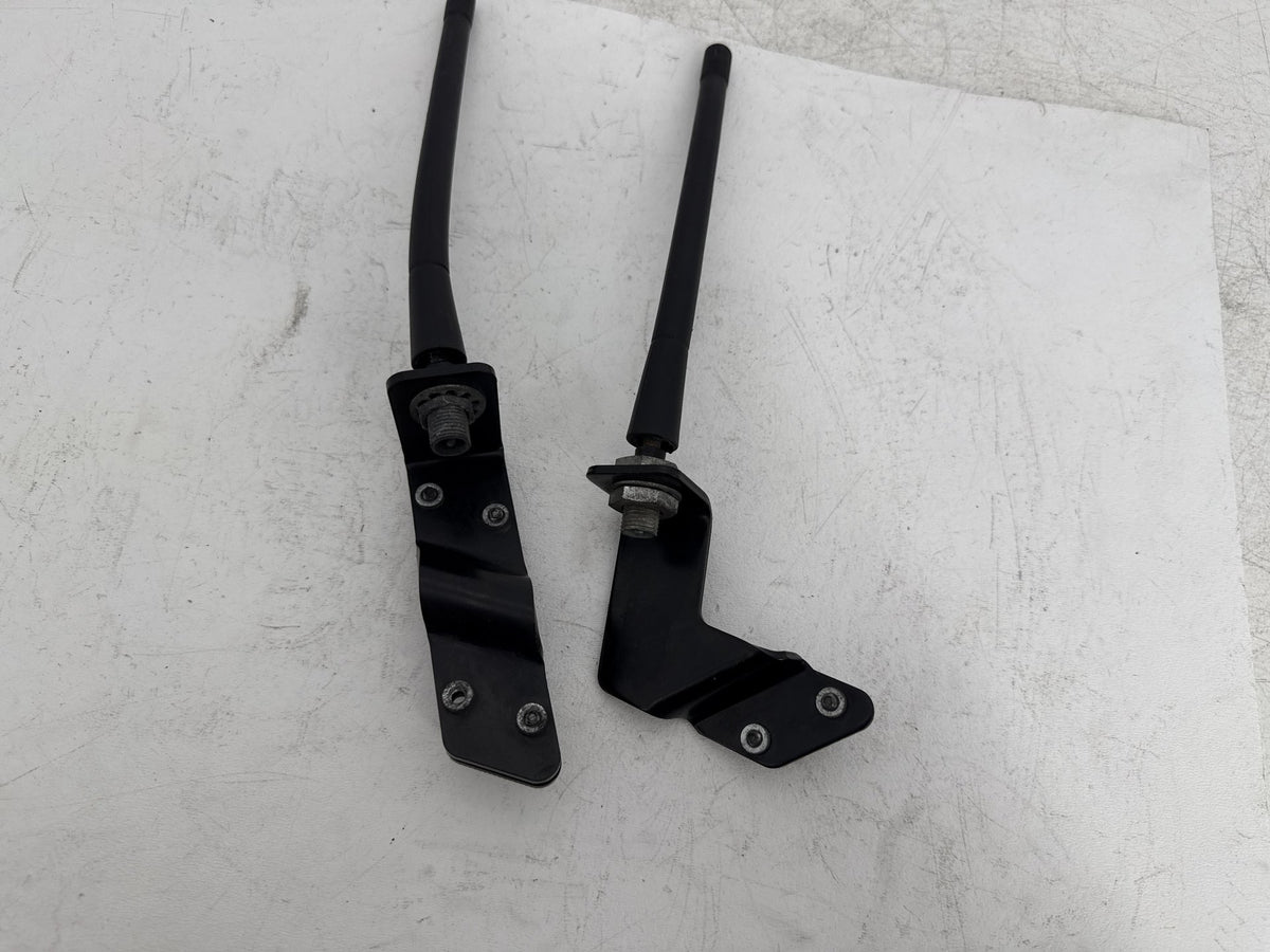 2013 Harley Street Glide Touring FLHX OEM Audio Radio Antenna Mast FM AM