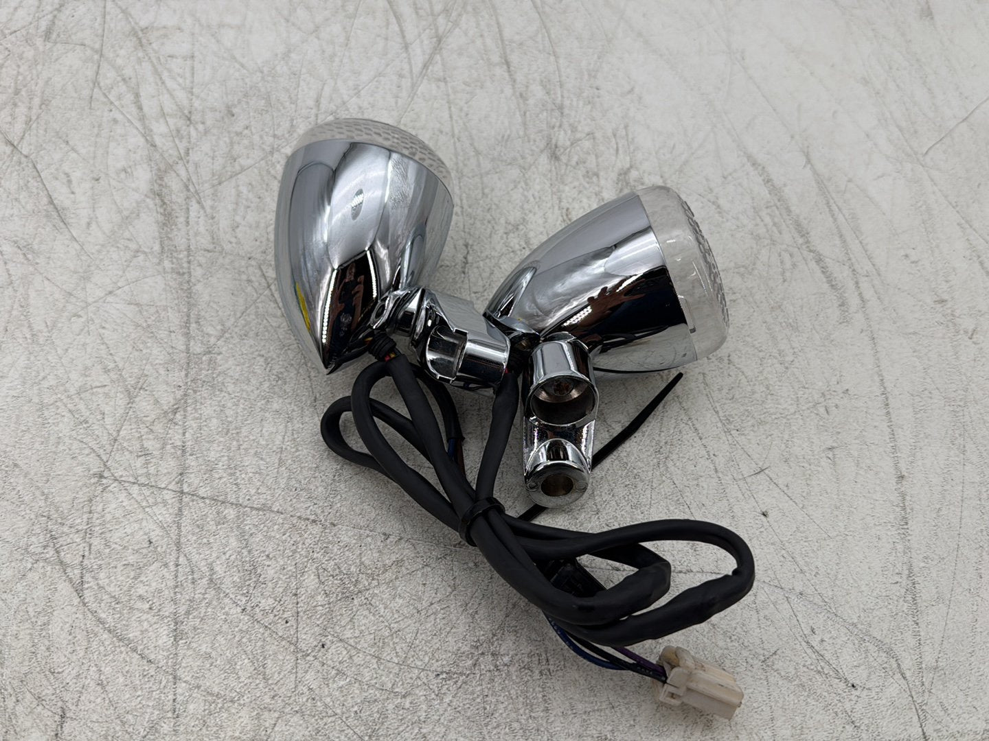 2007 Harley Dyna Street Bob FXDBI OEM Front Left Right Turn Signal Indicators