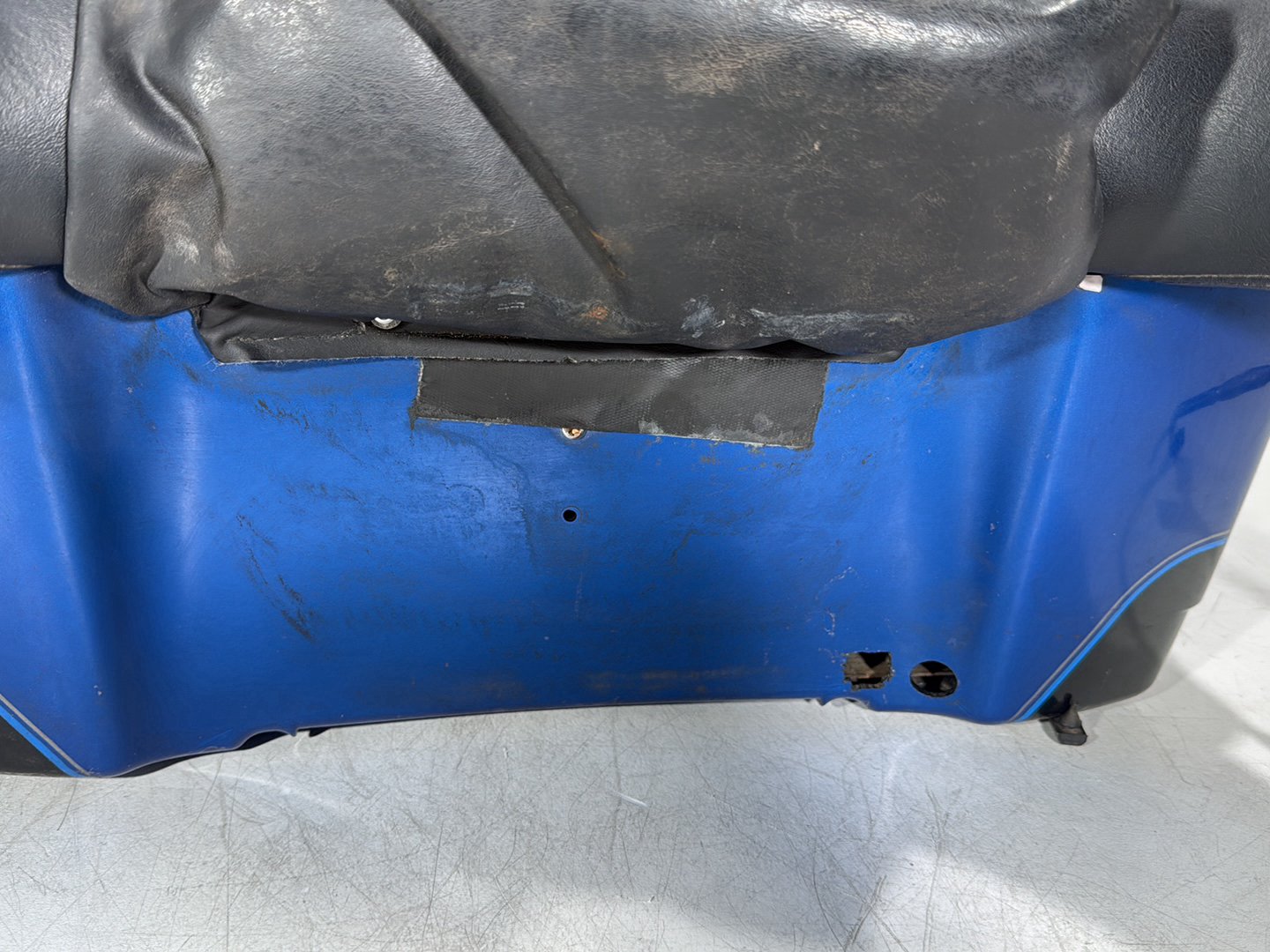 2008 Harley Touring FLHT Electra Glide OEM Pass Backrest Tour Pak Luggage NOKey