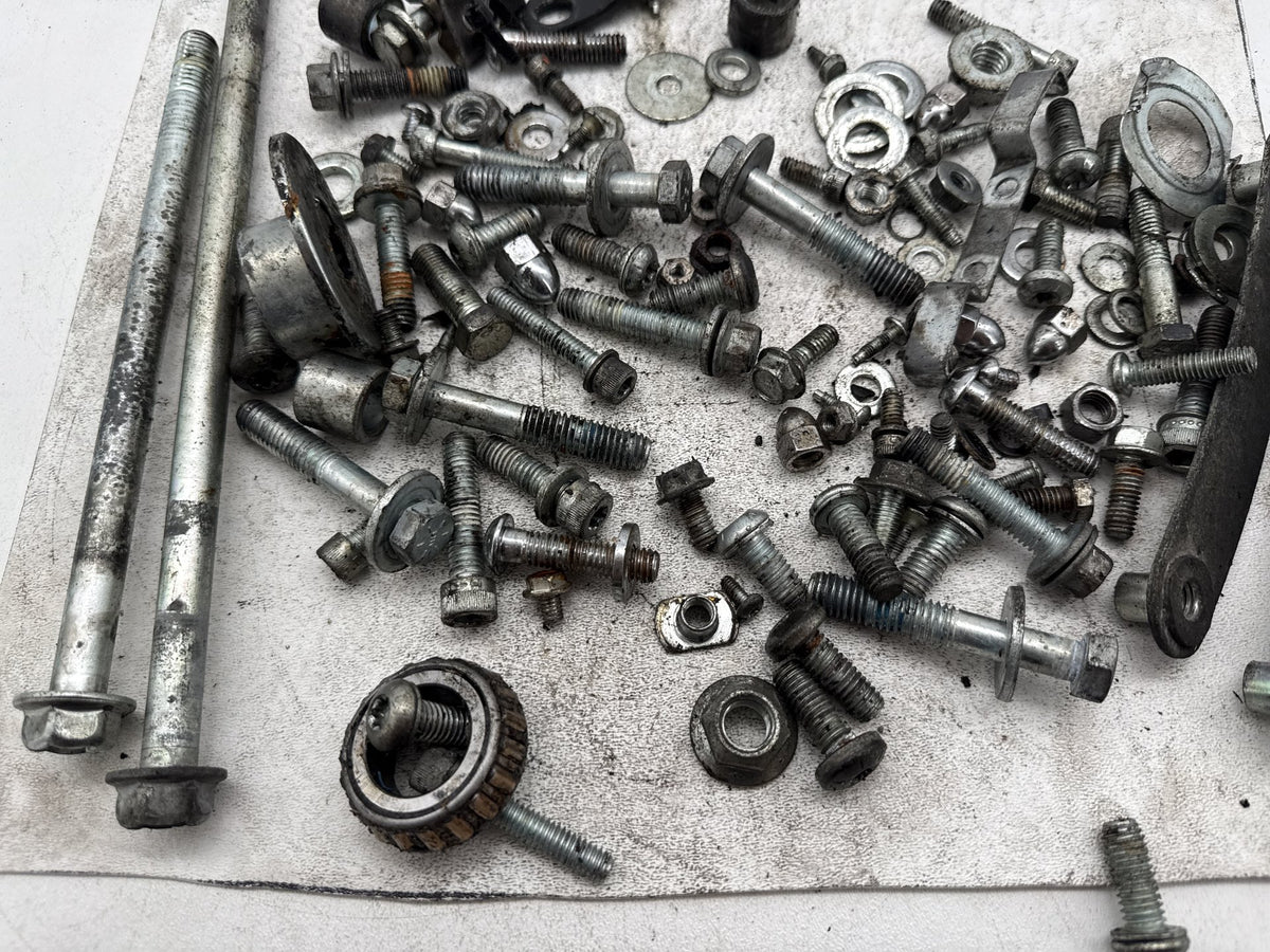 2008 Harley Softail Custom FXSTC OEM Hardware Bolts Nuts & Brackets