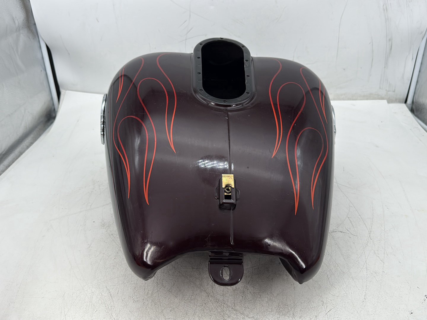 2005 Harley Electra Glide Touring Ultra FLHTCUI OEM Fuel Gas Tank Gasoline Reservoir