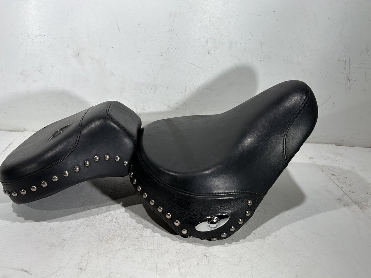 04 Harley Heritage Softail Classic FLSTCI OEM Passenger Rider Driver Seat Saddle