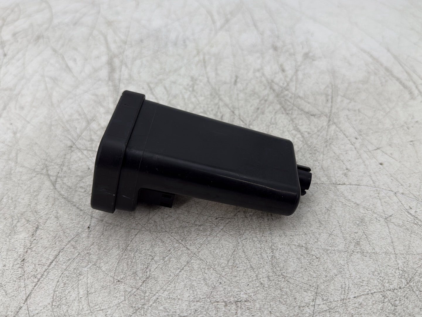 2007 Harley Dyna Street Bob FXDBI OEM Turn Signal Security Module TSSM
