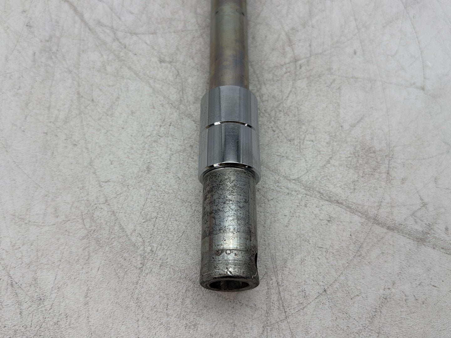 2010 Harley Street Glide Touring FLHX OEM Front Wheel Axle Bolt Shaft