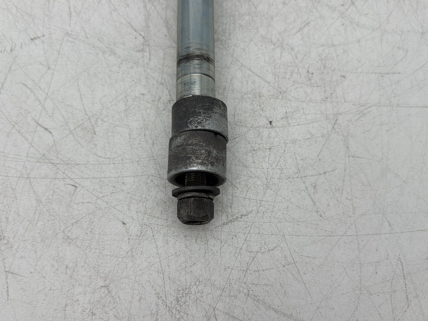 2006 Harley Electra Glide Touring Classic FLHTCI OEM Front Wheel Axle Bolt Shaft