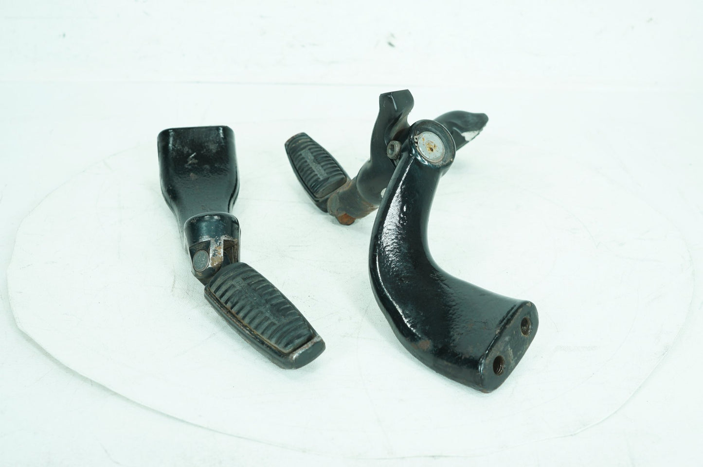2004 - 2012 Harley-Davidson Sportster Custom Left & Right Driver Step Foot Rest Pegs 42652-04