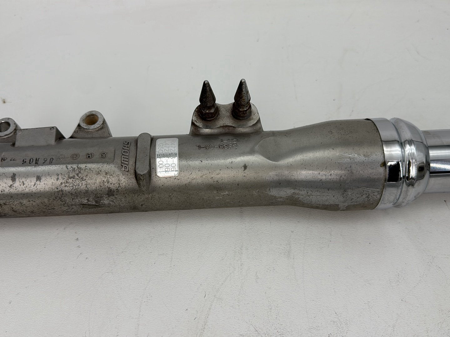 2006 Harley Dyna FXDWGI Wide Glide OEM Front Triple Tree Set & LH RH Fork Legs Sliders