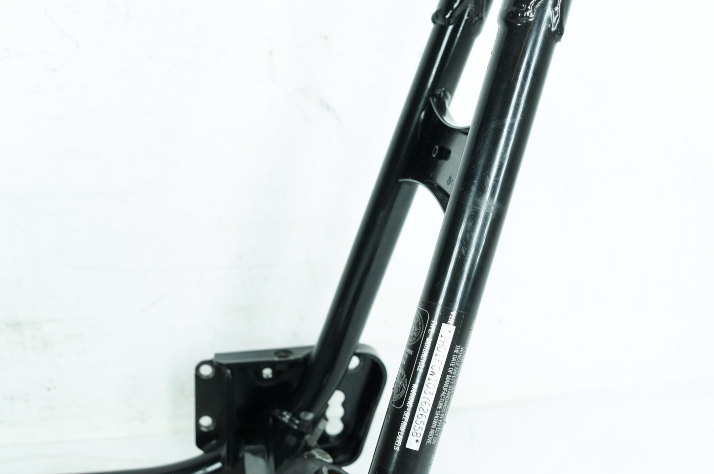 1999 - 2006 Harley-Davidson Touring Electra Glide Ultra Body Main Frame Chassis SLVG 47900-02A