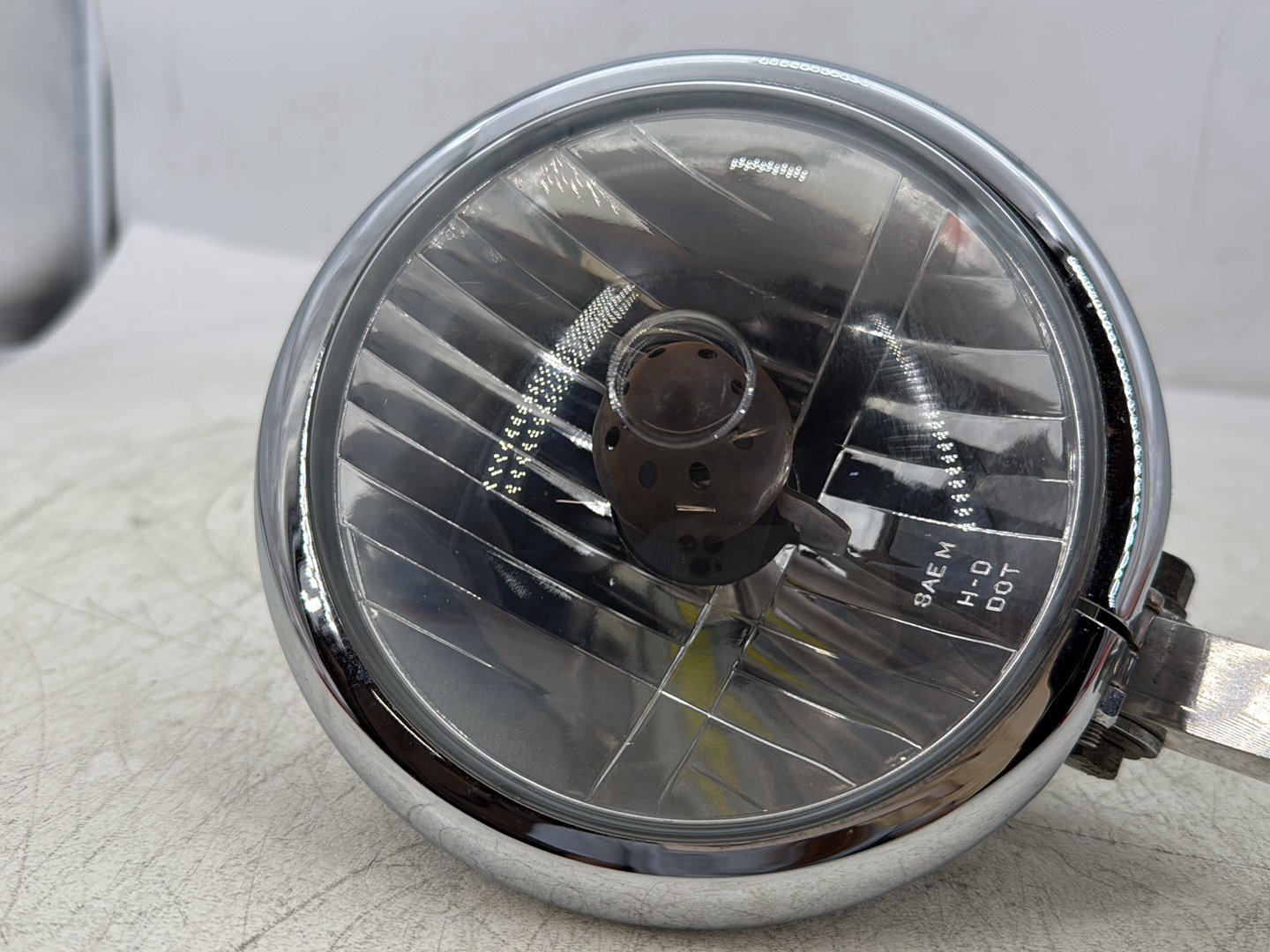 2012 Harley Dyna Super Glide Custom FXDCI OEM Headlight Headlamp Head Light Halogen