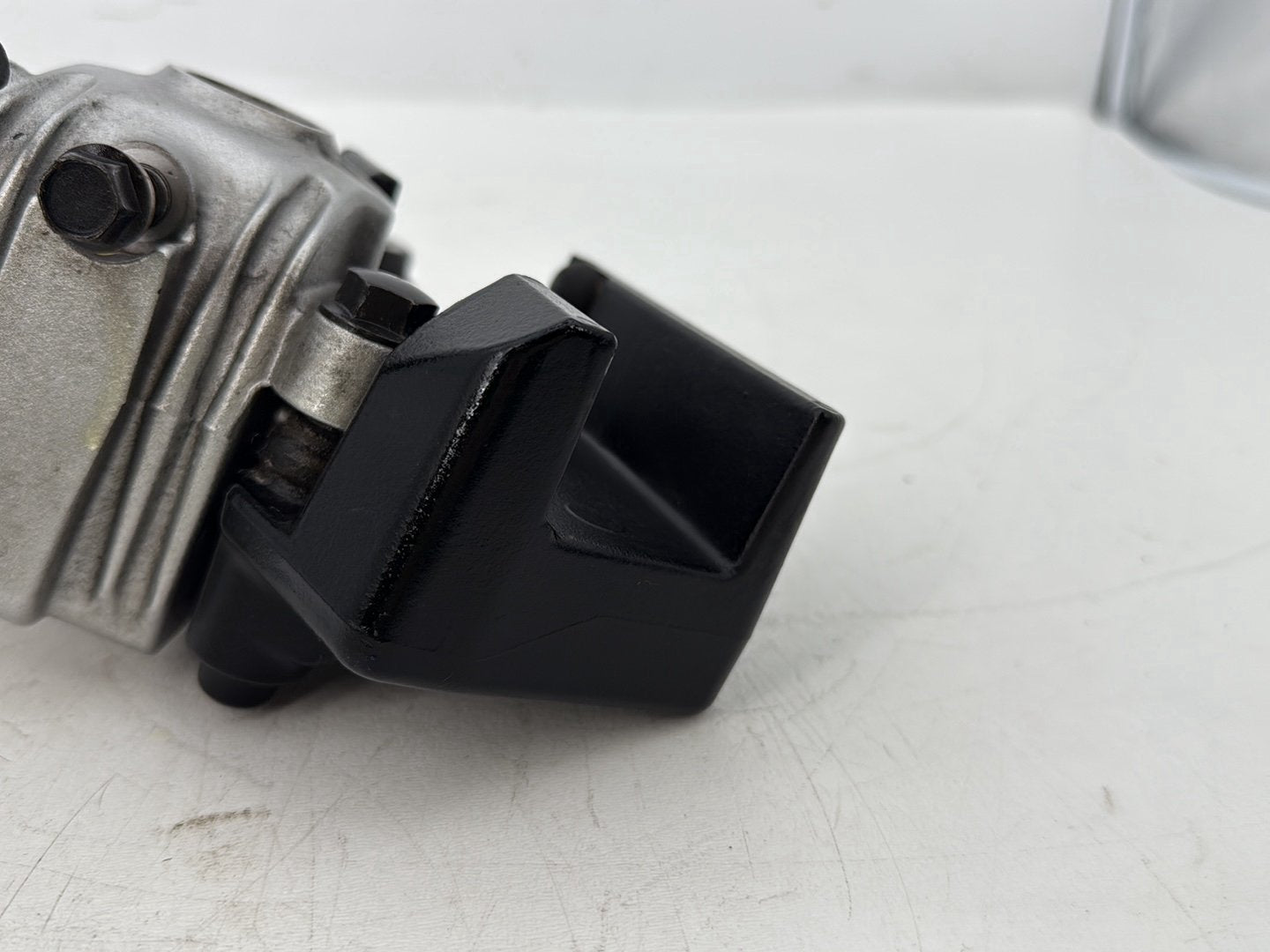 2006 Harley Sportster XL883C 883 Custom OEM Rear Back Brake Caliper w/ Bracket