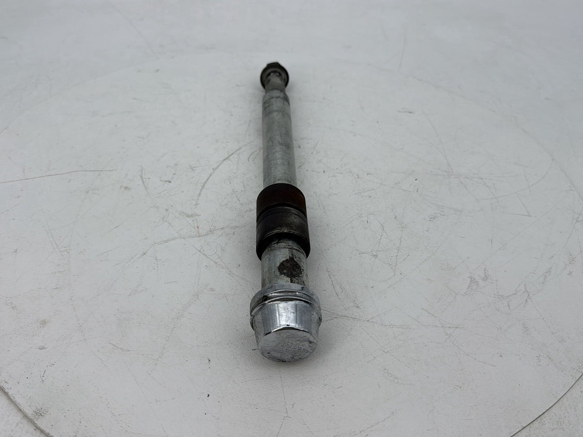 1999 - 2006 Harley-Davidson Touring Road King Police Front Wheel Axle Bolt Shaft 43364-00