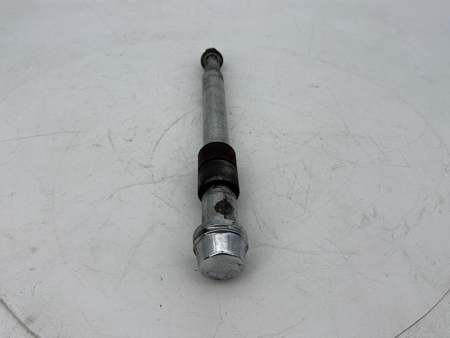 1999 - 2006 Harley-Davidson Touring Road King Police Front Wheel Axle Bolt Shaft 43364-00