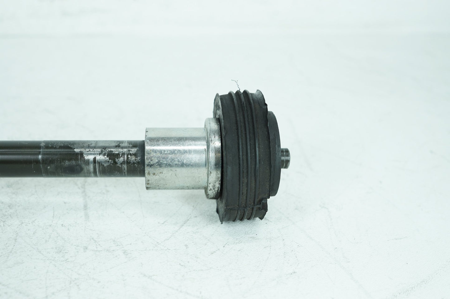 2007 - 2012 Harley-Davidson Touring CVO Electra Screamin Eagle Rear Fork Swingarm Pivot Bolt Shaft 47505-02