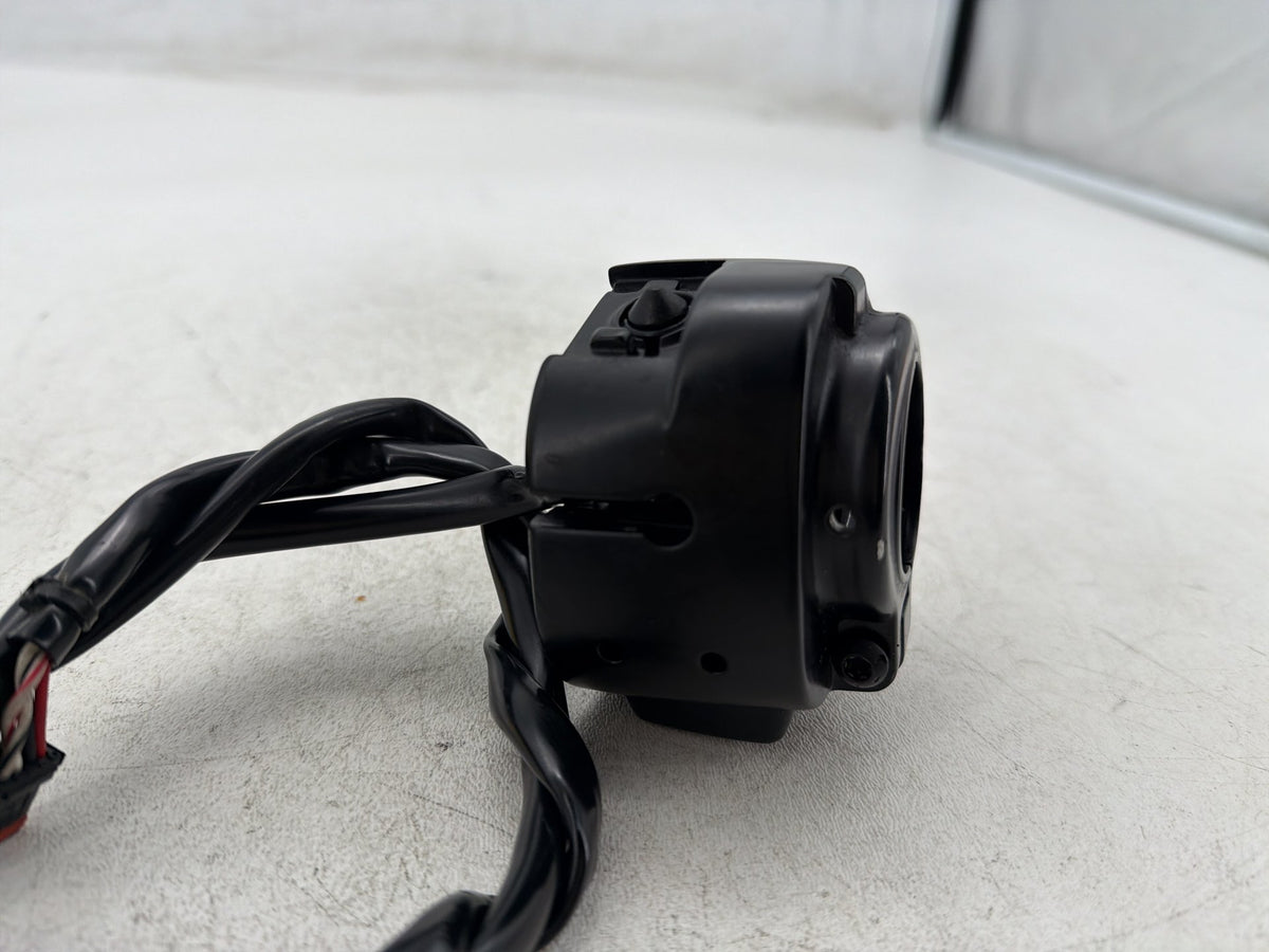 2014 Harley Softail Slim FLS OEM Left Turn Signal Headlight Switches Controls